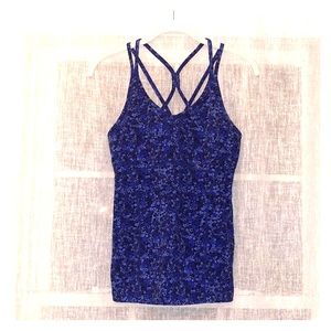 Athleta yoga top size S in cute floral pattern